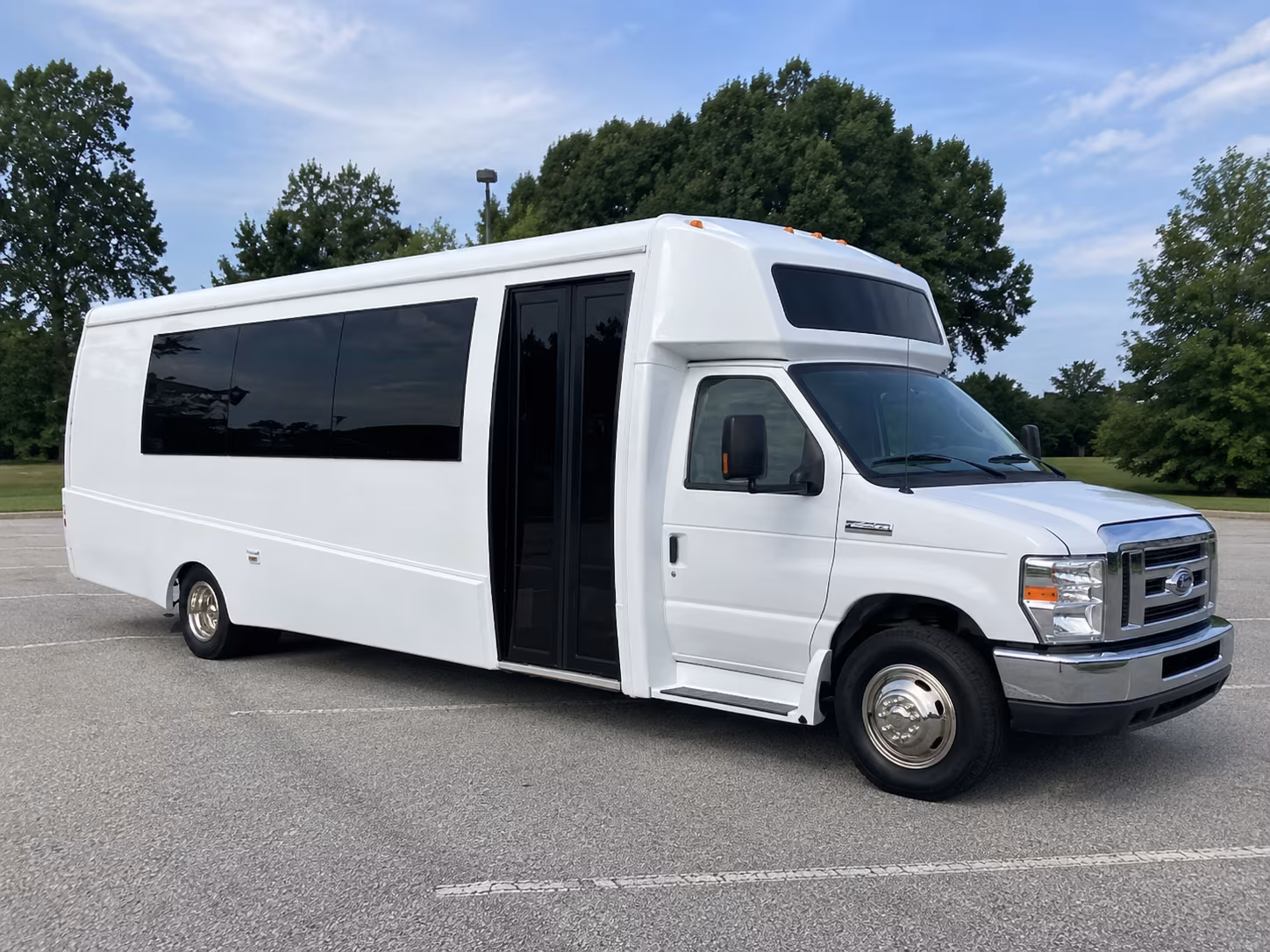 santa ana 18 passenger party bus